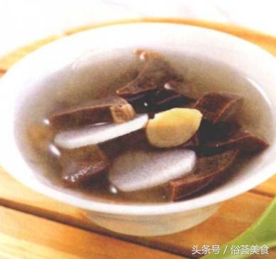 黄芪山楂排骨汤的做法,芡实淮山羊肚菌黄芪瘦肉汤