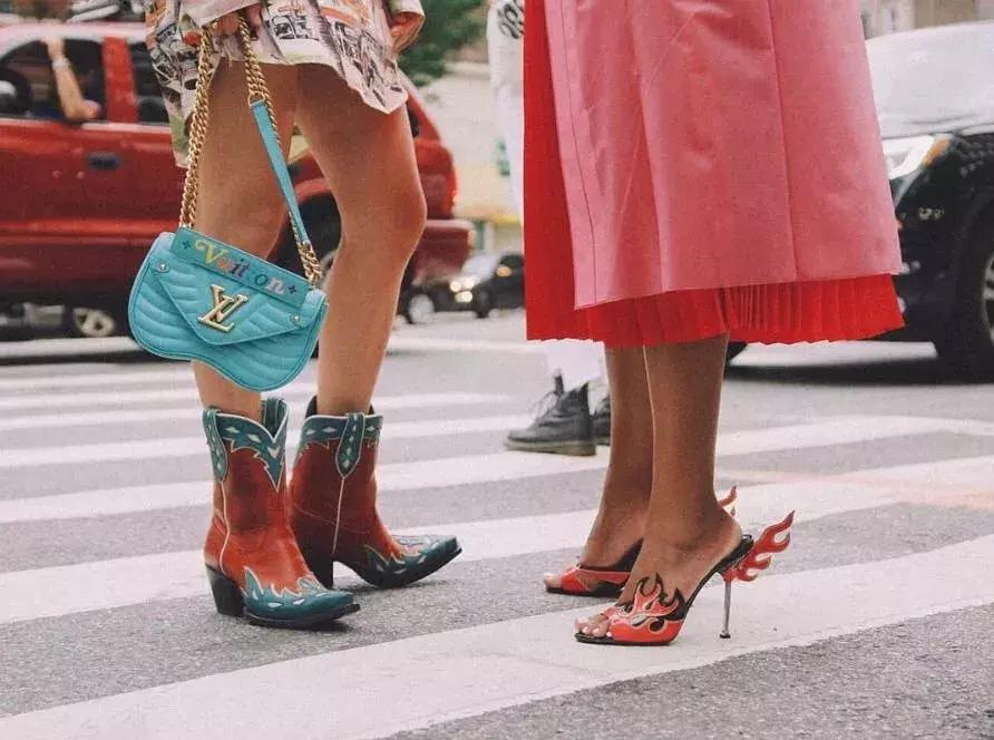 今年最潮的3双靴子,今年最火的靴子值不值得买