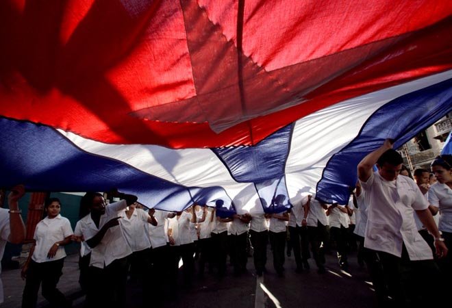 卡斯特罗为什么能躲过637次暗杀,卡斯特罗杀死了多少人