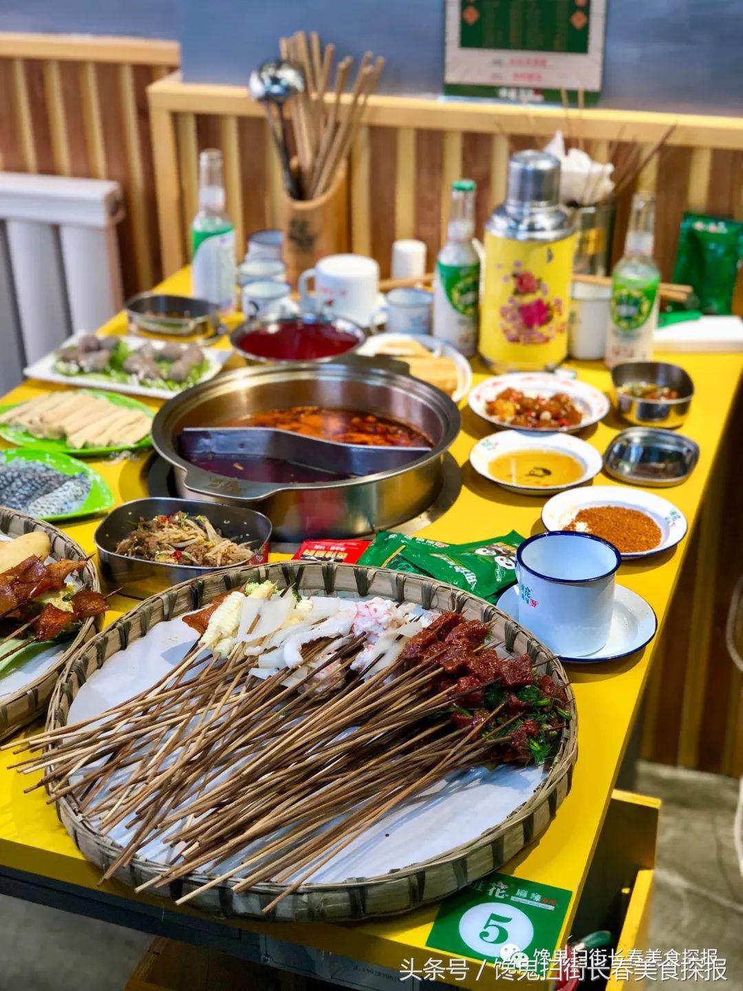 今日份的校园回忆杀这家店一秒带你穿越到学生时代!