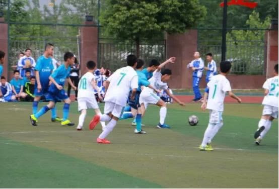 成都梦之队小学免费课程,小学足球梦之队