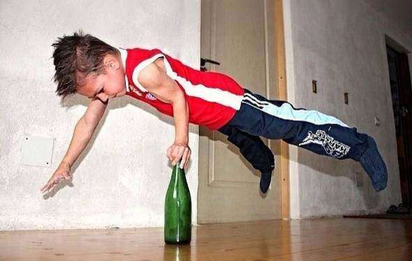 小孩也能练出全肌肉的方法,盘点那些满级练出肌肉的小孩