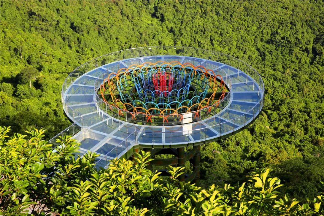 世界第一观光玻璃栈道,十大最美玻璃栈道