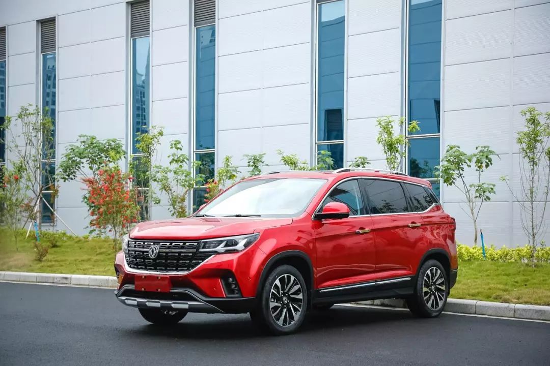 戴森卷发棒通用版和长发版如何选,戴森卷发棒和普通卷发棒哪个好用