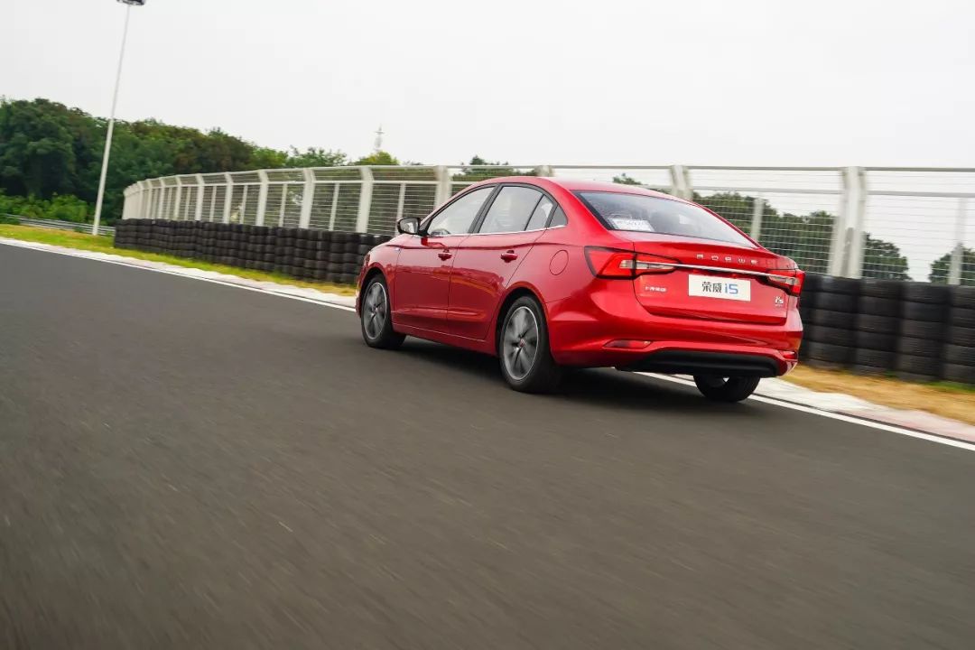 荣威新能源加速,荣威混动极速