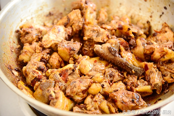 土鸡炖用不用去除浮沫,土鸡炖前要不要焯水