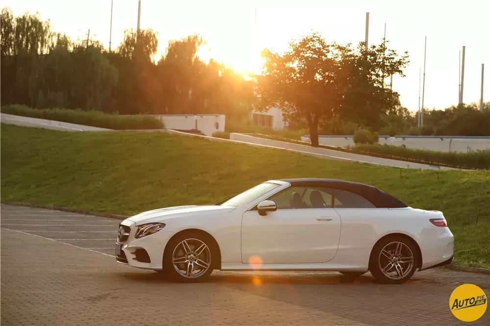 驾驶奔驰e200游艇蓝敞篷,奔驰e200敞篷试驾视频