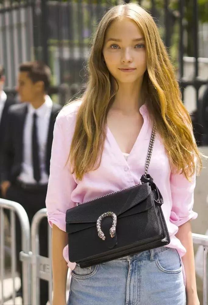 女人买名牌包的心理,女人买包完整版