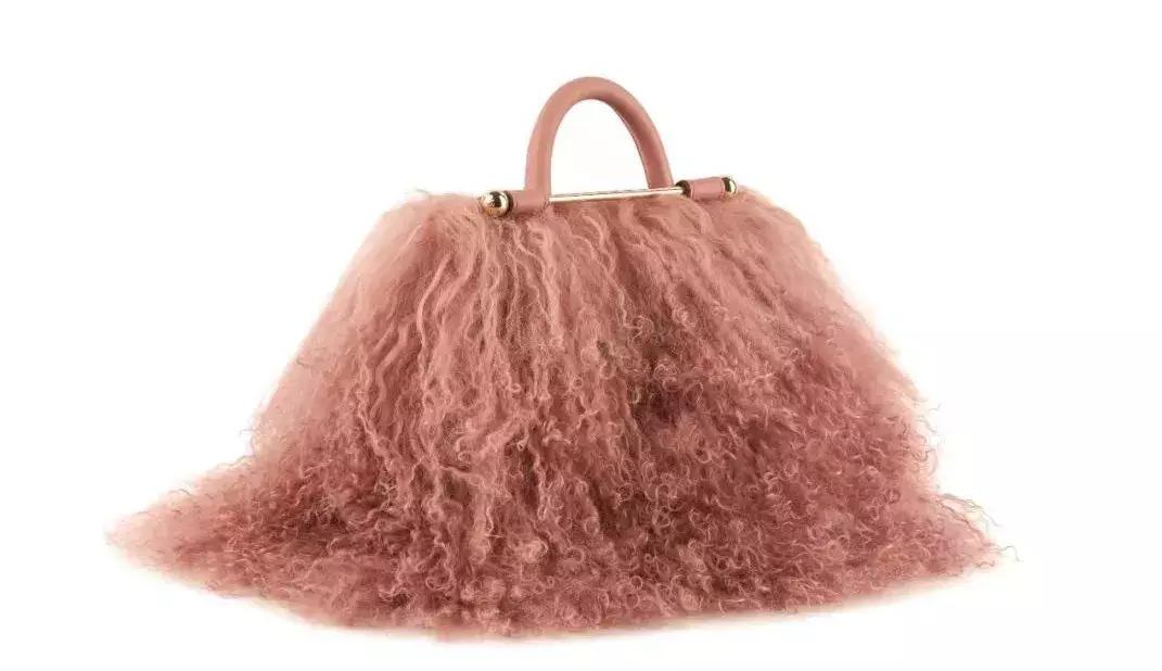 女人买名牌包的心理,女人买包完整版