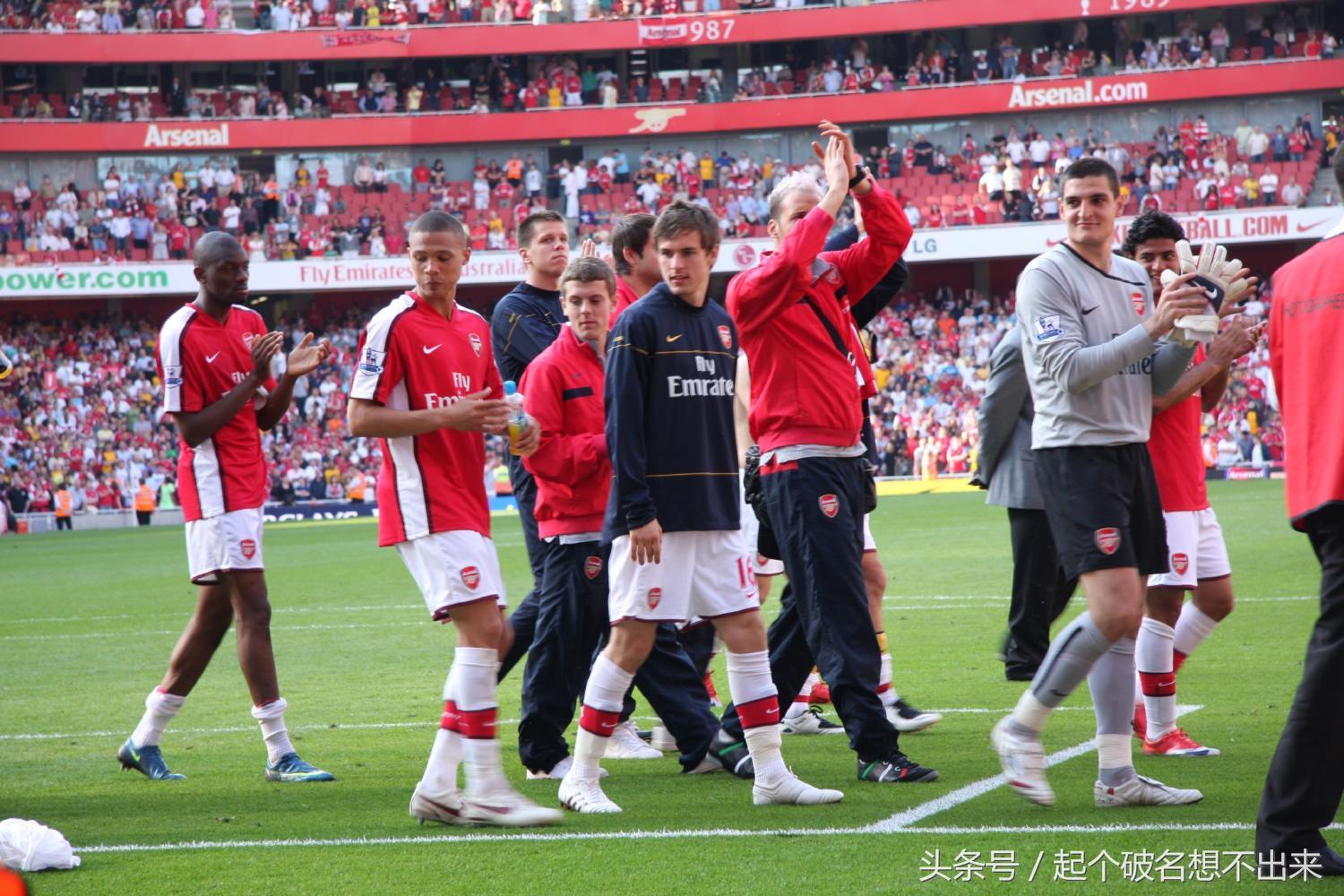 阿隆拉姆塞沃尔科特,阿隆拉姆塞