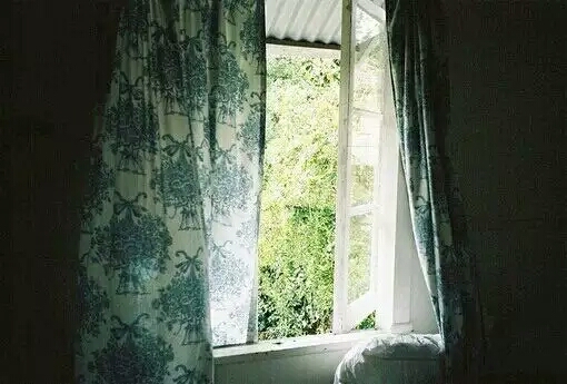 趁你睡着了想念一个人的暖心句子,睡不着失眠想念某人的说说