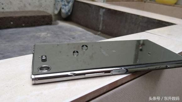 索尼xzp4k屏幕对比,索尼xzp屏闪