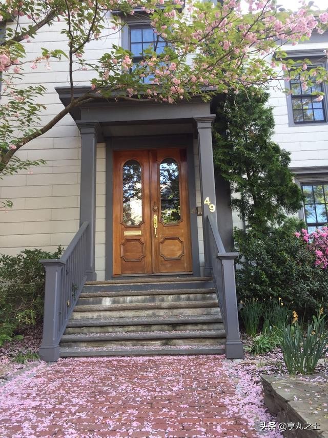 对老师不认可怎么办,对教育机构的老师不满意