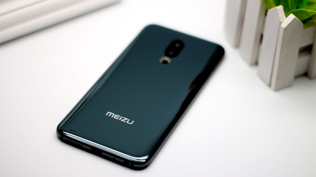 魅族16th刚出的时候有多惊艳,魅族16th现在还值得入手吗