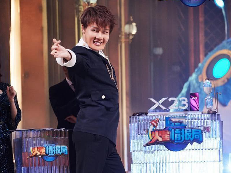 薛之谦在节目上突然痛哭,薛之谦在节目中意外流鼻血