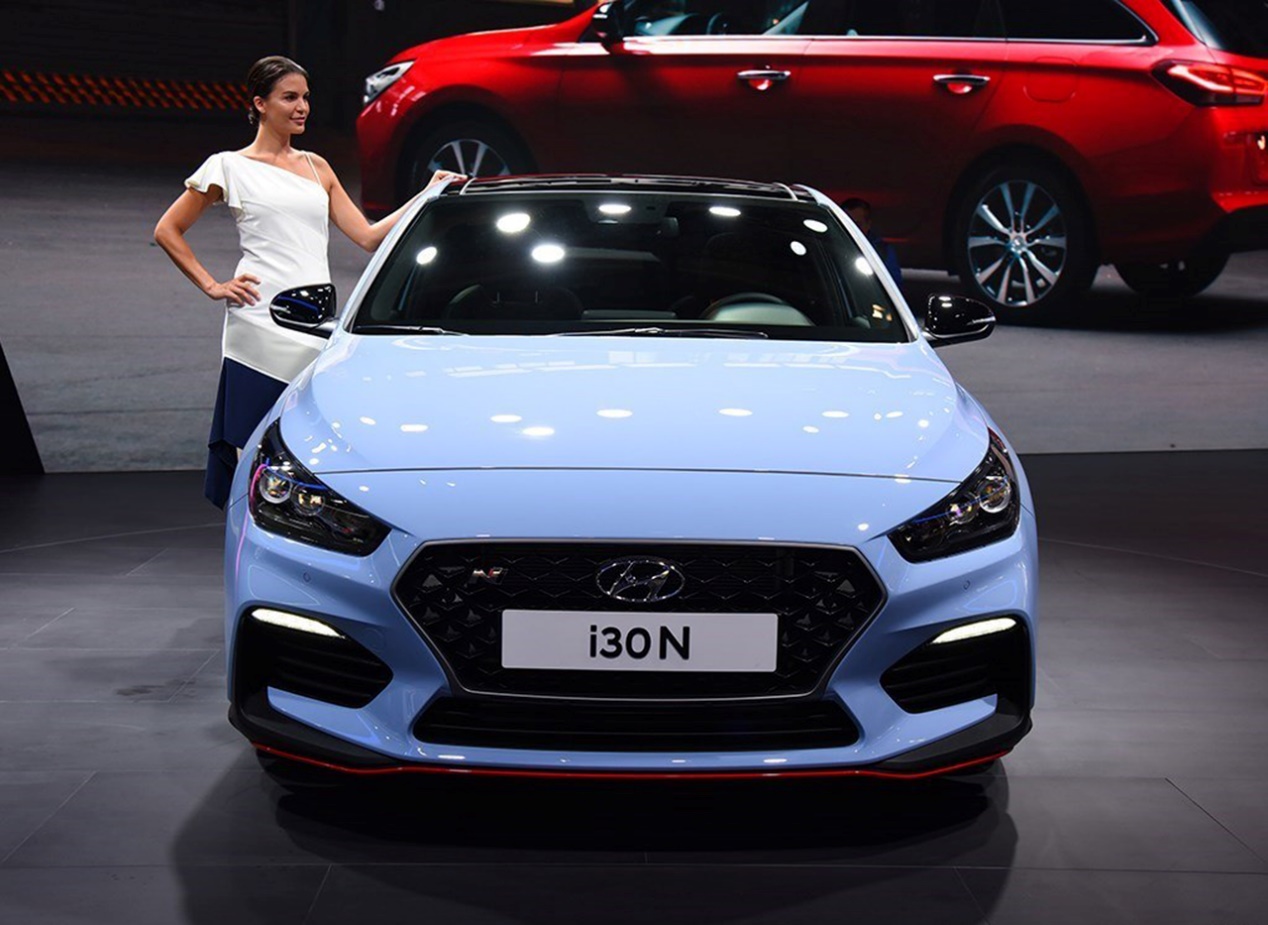 福克斯2020款stline与高尔夫8,2022款高尔夫新款第八代1.4t