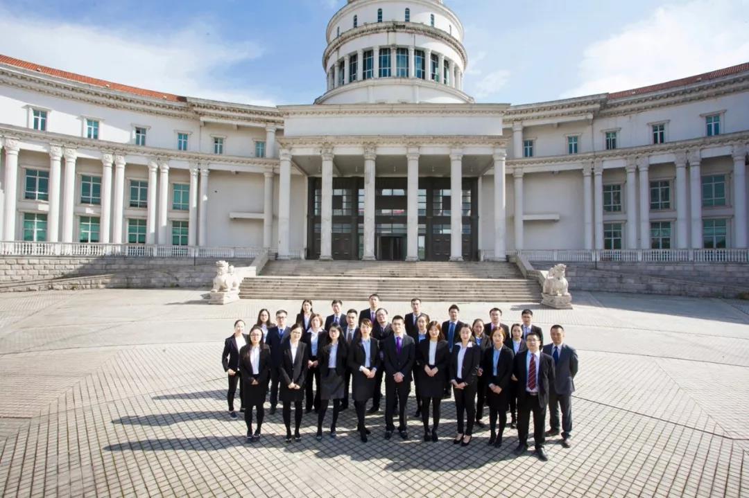 世上最快乐的事莫过于为理想奋斗,世上最快乐的事是为理想而奋斗