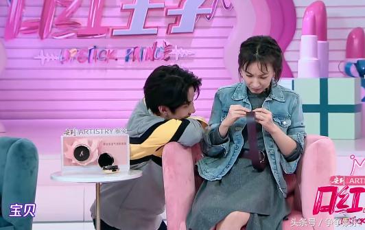 吴昕被何炅调侃到脸红,吴昕和潘玮柏高空挑战