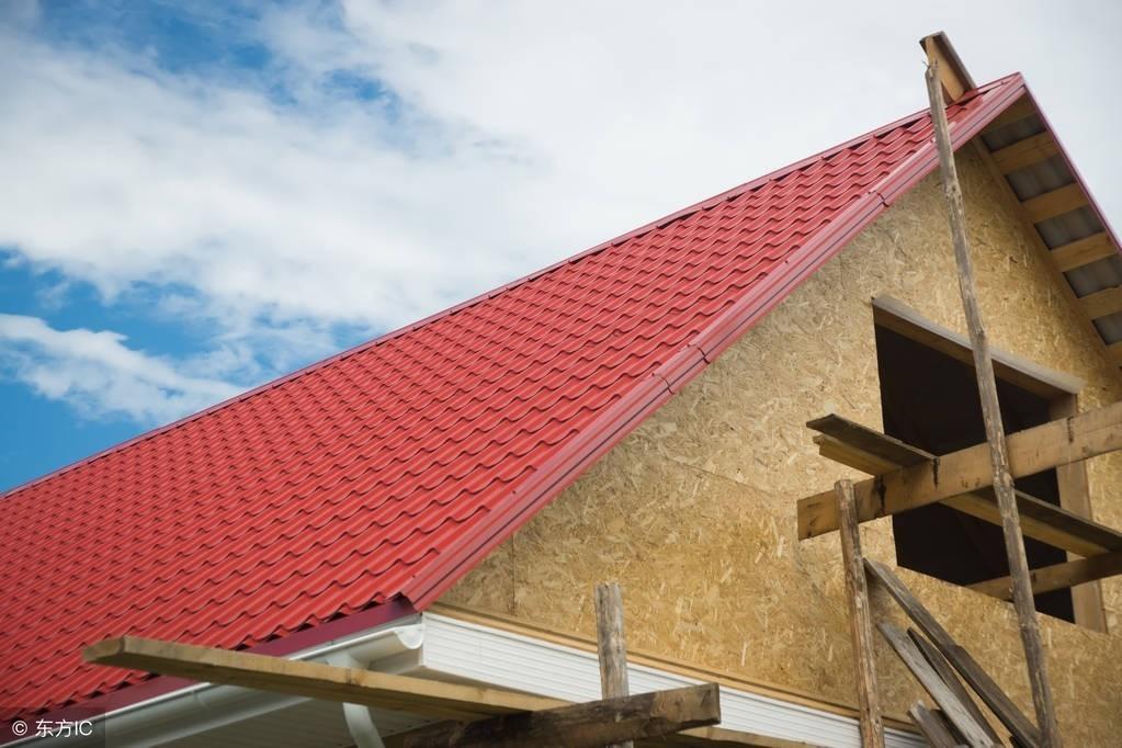 如今盖房屋顶用这种瓦！便宜又结实，台风都刮不跑，难怪大火
