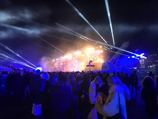 如何在芬兰摆摊赚欧元-自由公路芬兰站之赫尔辛基跨年