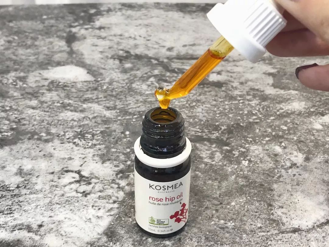 有了这瓶“液体黄金“,今年秋冬注定与干燥、长痘无缘了!