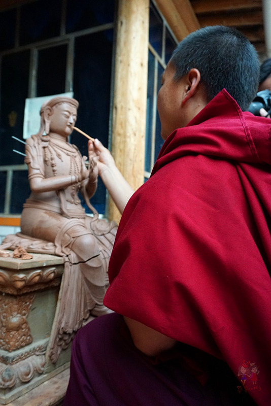 为什么藏人都说喇嘛最聪明?探秘青藏高原寺中的灵魂密码师