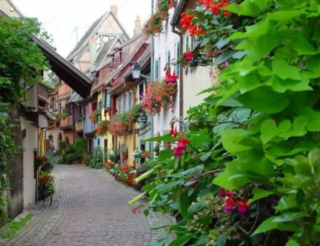 全世界最美的10个小镇,世界上最美的十个小镇