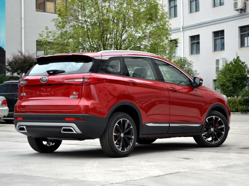 一汽森雅r920171.6手动,一汽森雅r92018款1.2t的车评