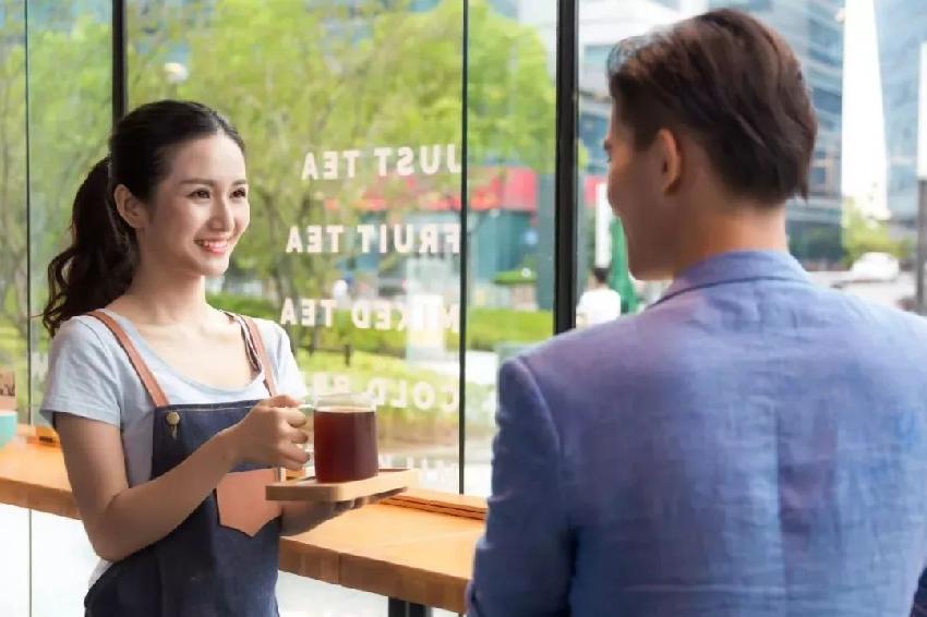 小餐馆如何吸引顾客,在一家餐馆如何快速吸引顾客