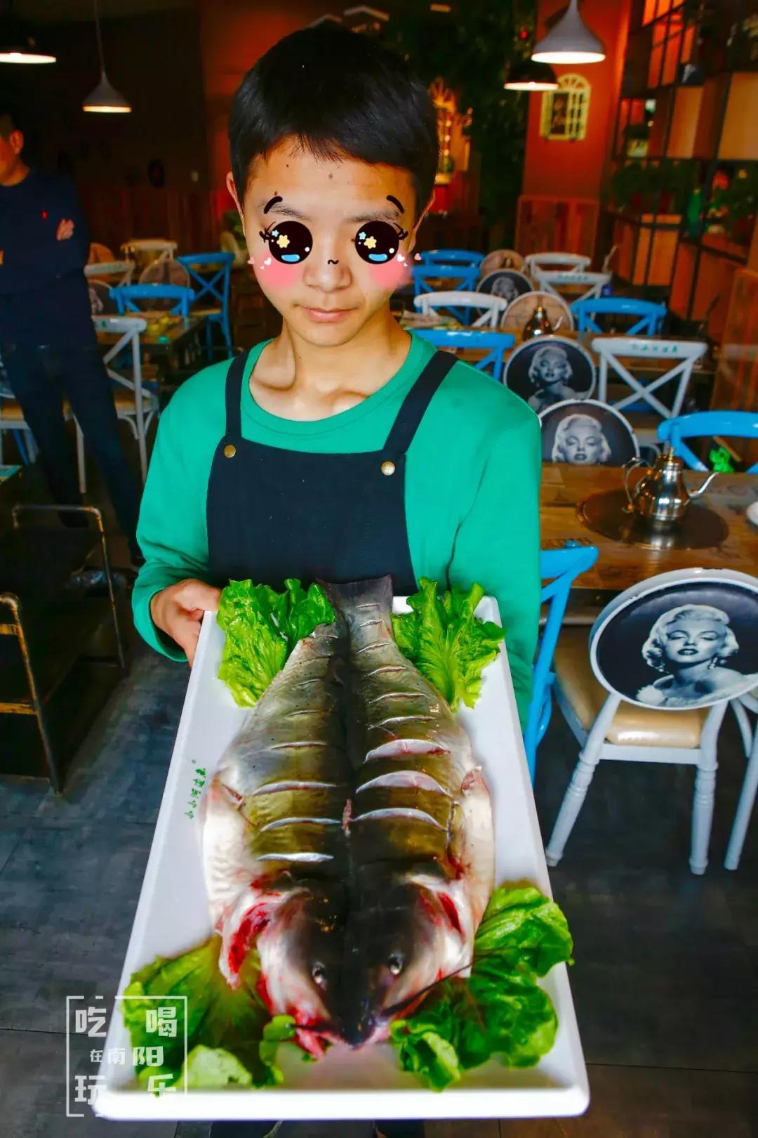 爆！光武路这家店用活鱼下锅！一口鲜到爆炸！吃完简直要犯罪！