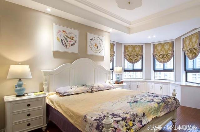 156㎡四居，现代美式风格，沙发墙用“护墙板+乳胶漆”，真漂亮