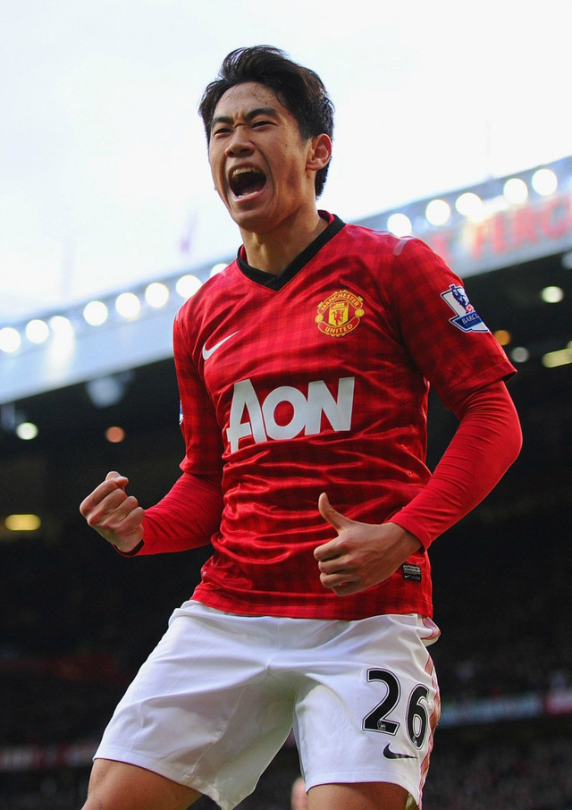 关于足球的手机壁纸,适合手机足球动态壁纸