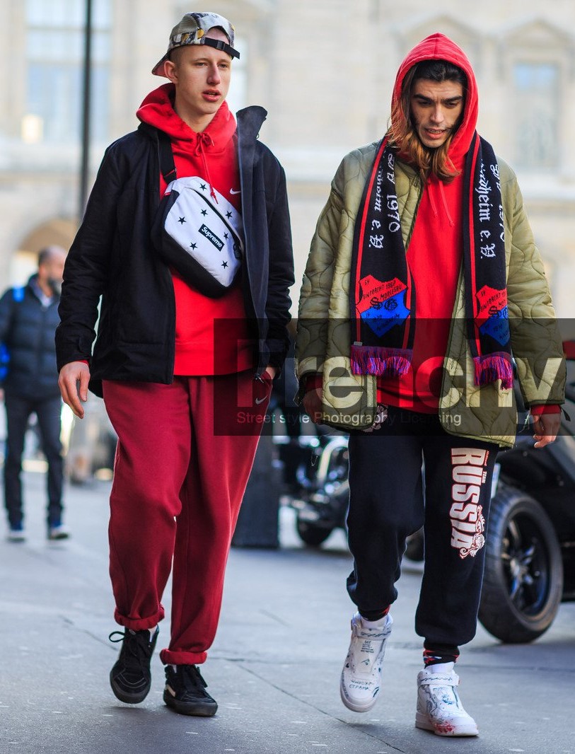 这种又舒适又时髦的卫裤请给我来一打好吗？