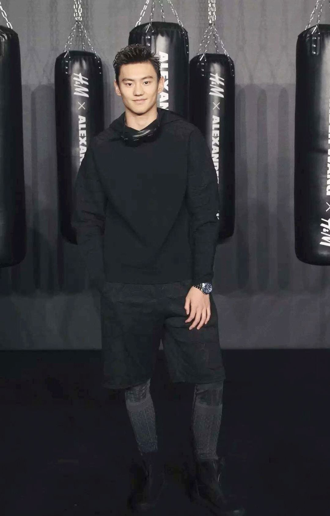 moschino联名款为什么便宜,花小钱买大牌化妆品