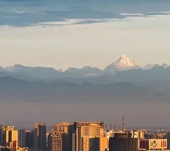 致世界文化名城成都，来自星巴克的邀请