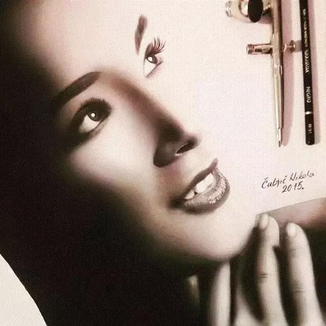 一分钟教你学会3d绘画,自学画画成功的人