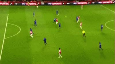 范佩西凌空抽射vs巴塞罗那,鲁尼范佩西凌空抽射现场原声