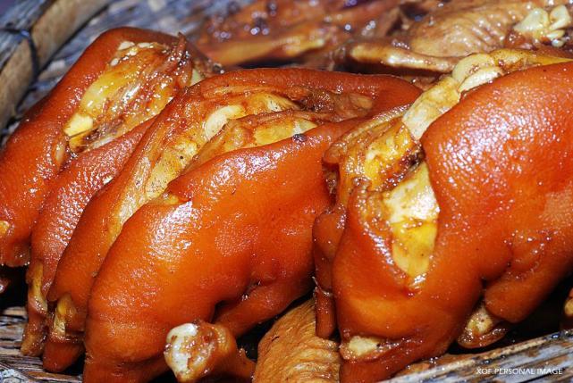 朋友卖卤味，一天利润2000，悄悄告诉我做卤菜的秘制配方