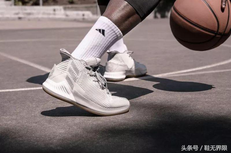 德里克罗斯上脚最后一代签名鞋,花有重开日玫瑰再绽放