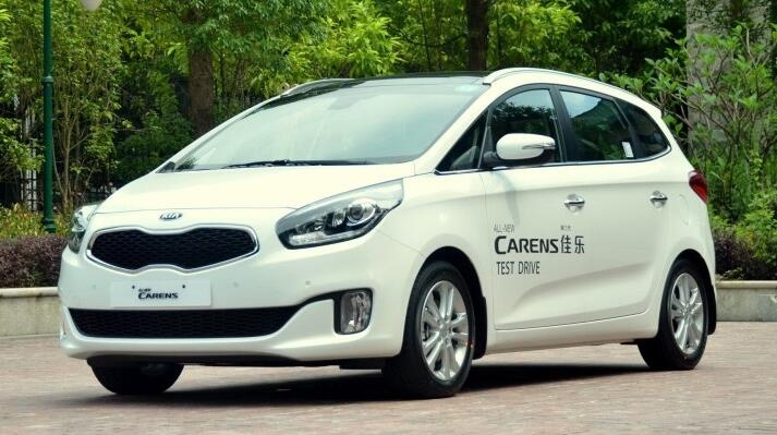 10万公里起亚新佳乐7座测评,现代库斯途和大众途安怎么选