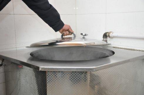 如今农村不用燃气了！潮流这种新式灶台，干净节能，冬天还能取暖