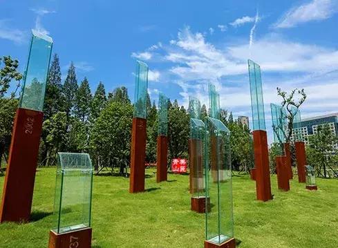 红蓝绿黑你喜欢什么色,红绿蓝清新配色