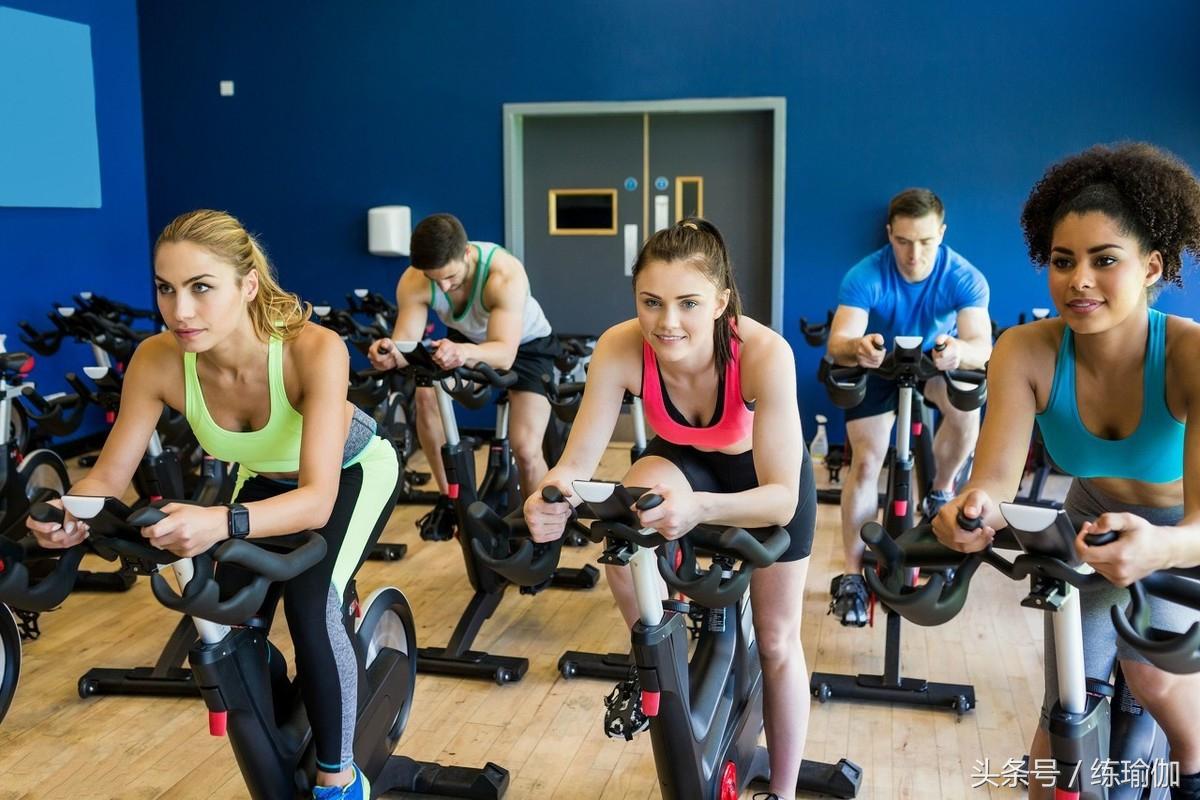 健身常见的五种穿搭,新手如何开始健身穿搭