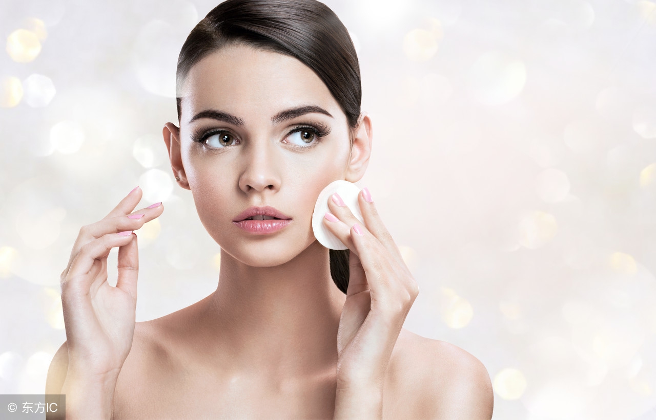 小孩脸上肤色不均是什么原因,三岁宝宝脸上肤色不均是什么原因