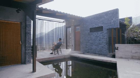 这才叫生活！山中3年他建了一个漂亮小院，活的比年轻人还酷！