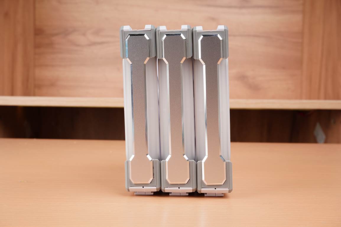 联力包豪斯mini机箱大小,联力包豪斯mini能横装吗