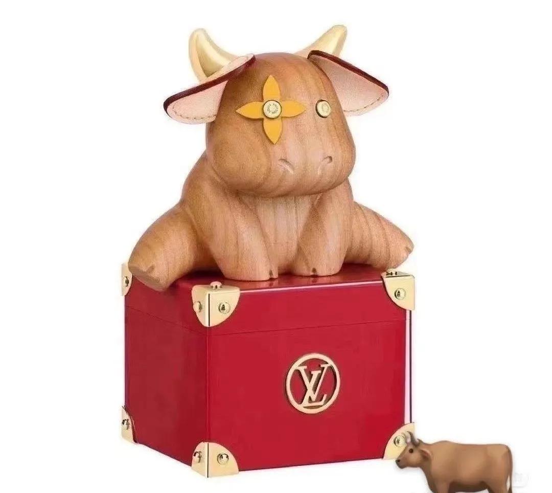 burberry兔年新款,burberry2019早春款