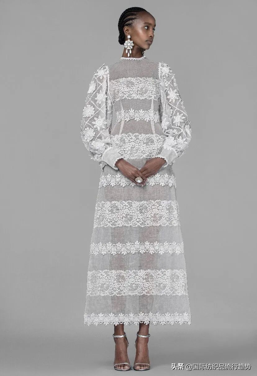 最新一季的巴黎时装秀,下一次的巴黎时装周