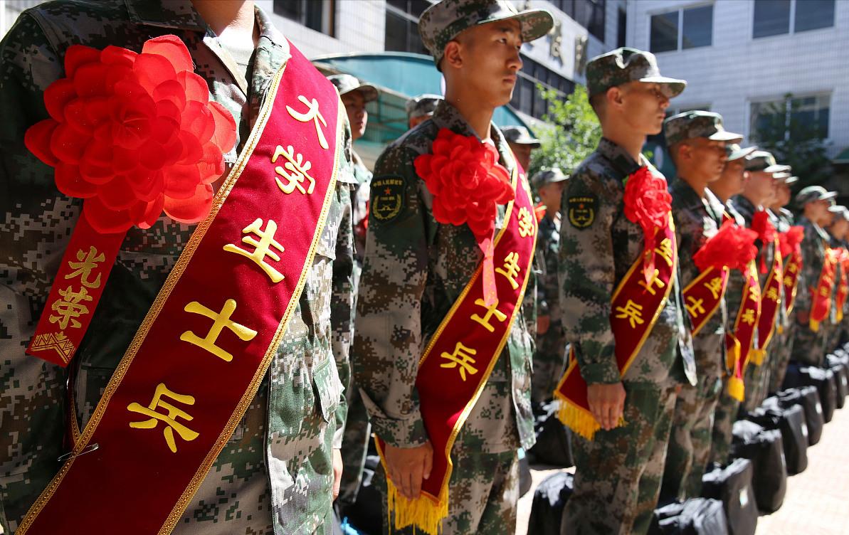 大专生当兵最新政策对身体的要求,在校大专学生当兵有什么好处江西