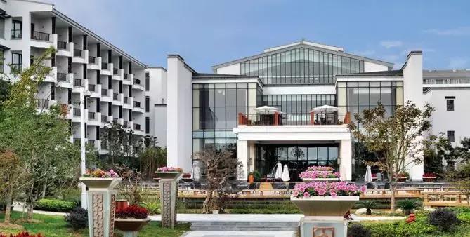 国内唯一一座标准足球场,苏州太湖足球场